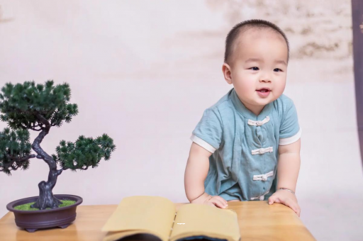 汝州宝宝爱吐奶是什么原因